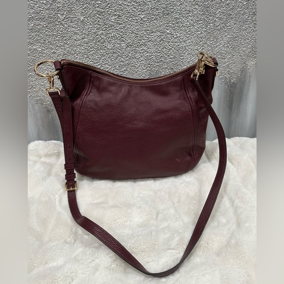 Michael Kors Handbags - Michael Kors Fulton Crossbody Bag